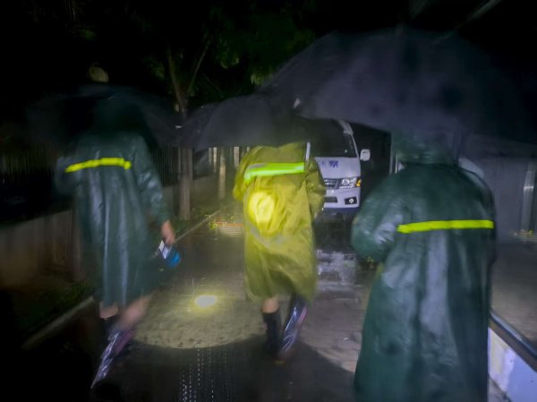 安徽润格 暴雨来袭, 他们“逆流而上”